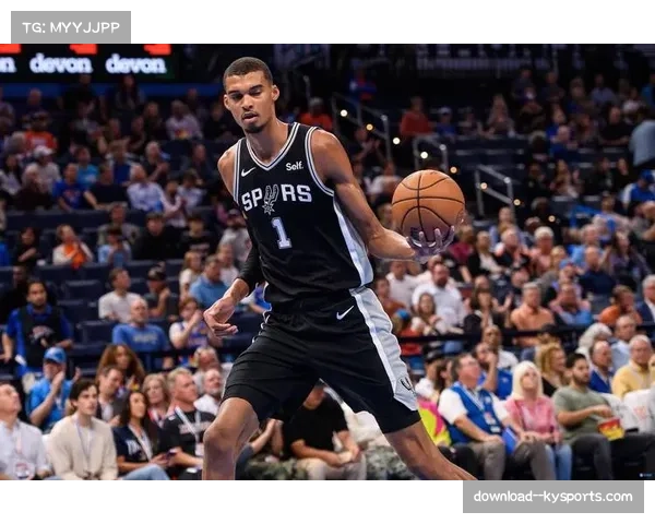 文班亚马对阵鹈鹕三分失准 马刺内线核心需调整进攻选择