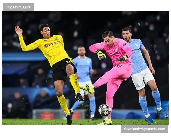 莫拉内斯首开纪录:马略卡中场断球后的反击组织 莫拉内斯首开纪录:马略卡中场断球后的反击组织